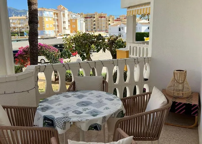 شقة Holiday Beach دينايا