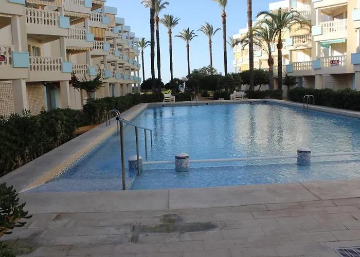 Holiday Beach شقة دينايا